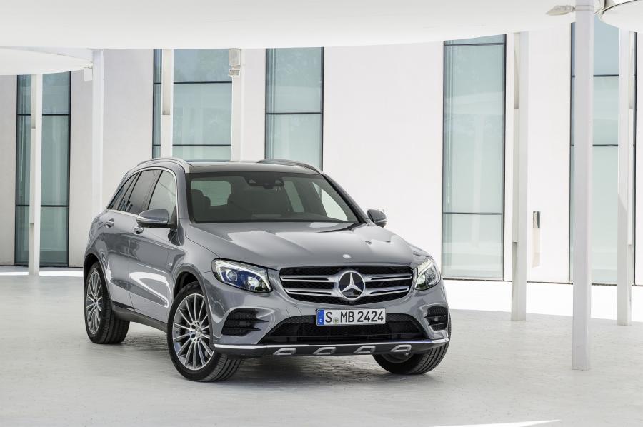  Mercedes-Benz GLC350 e 4Matic Edition 1 2015 года  (фото 1 из 34)
